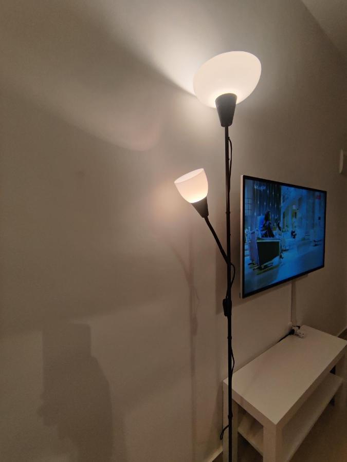 60m For Rent Abdullah Ghosheh-st Jordan *